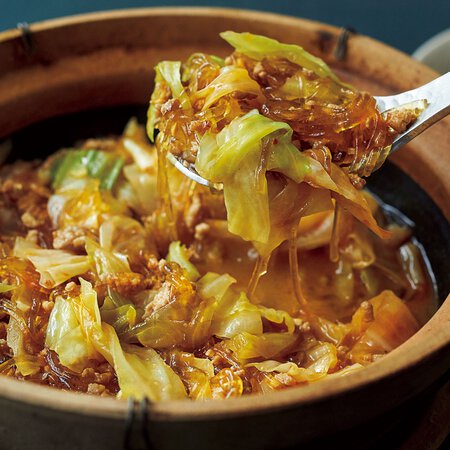 キャベツとはるさめのピリ辛煮 By今井亮さんの料理レシピ プロのレシピならレタスクラブ