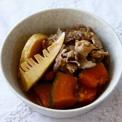 豚こまとかぼちゃ、たけのこの甘辛煮