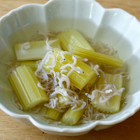 じゃことセロリのレンジピクルス By小林まさみさんの料理レシピ プロのレシピならレタスクラブ