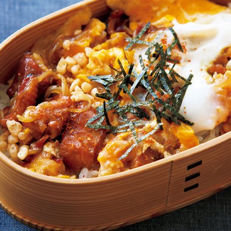 焼きとり缶でパパッと親子丼弁当 Byぐっち夫婦さんの料理レシピ プロのレシピならレタスクラブ