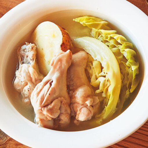 「とり手羽とキャベツの中華風スープ煮」の献立