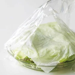 ふんわりとラップをかけ、電子レンジで6分加熱