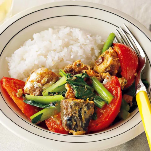 「さば缶と小松菜のカレー炒め」の献立