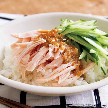 棒棒鶏 バンバンジー 丼 By武蔵裕子さんの料理レシピ プロのレシピならレタスクラブ