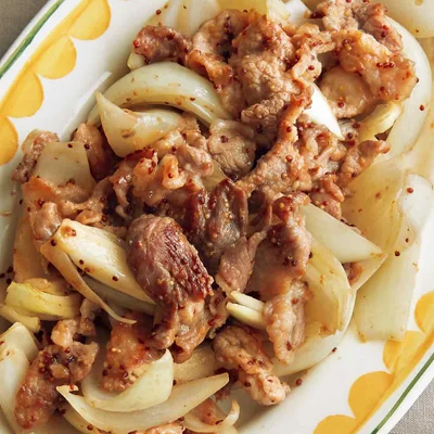 豚肉と玉ねぎのマスタード炒め