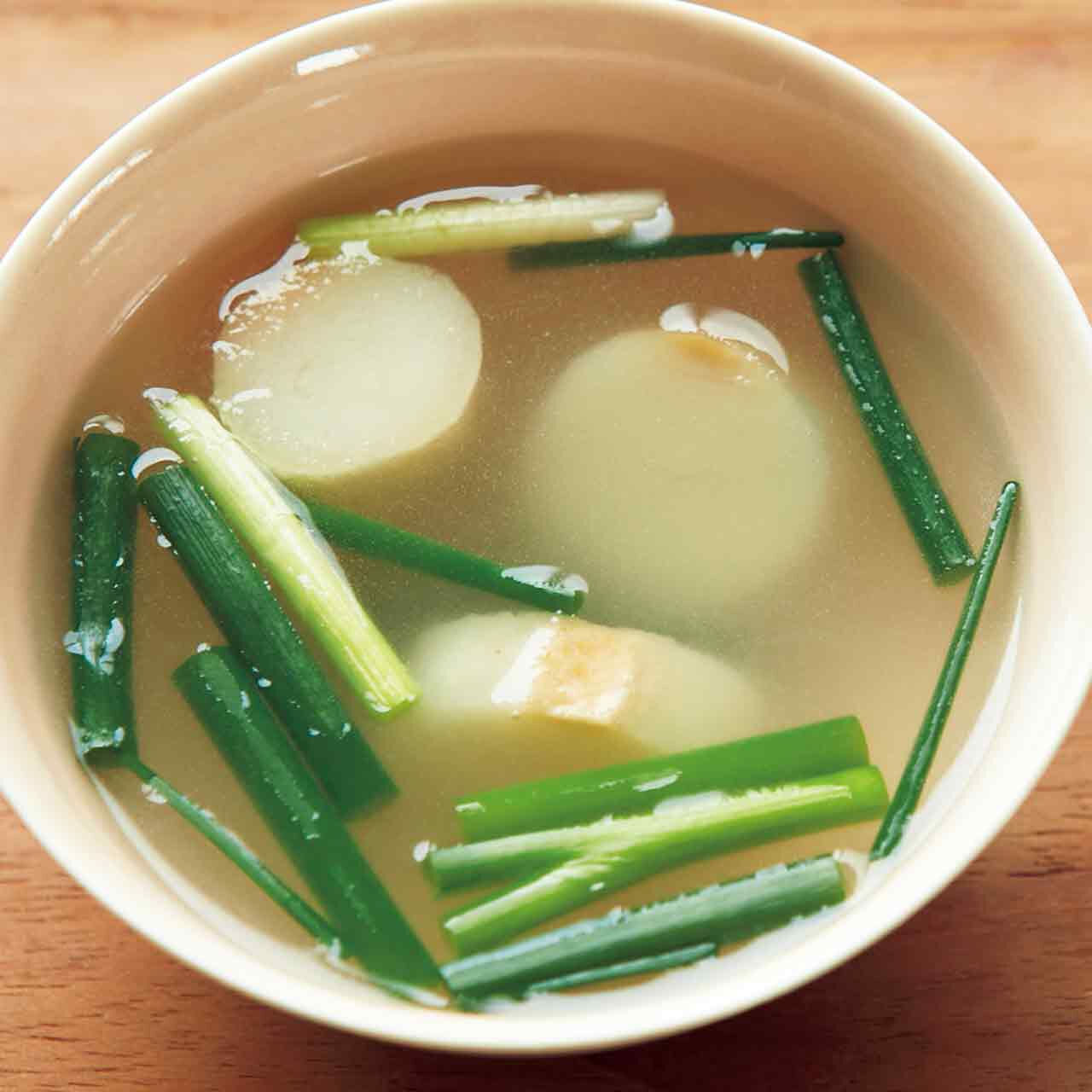 ねぎと麩の注ぐだけスープ