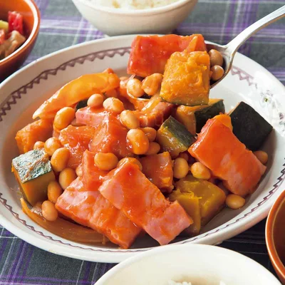 ベーコンとかぼちゃのケチャップ煮