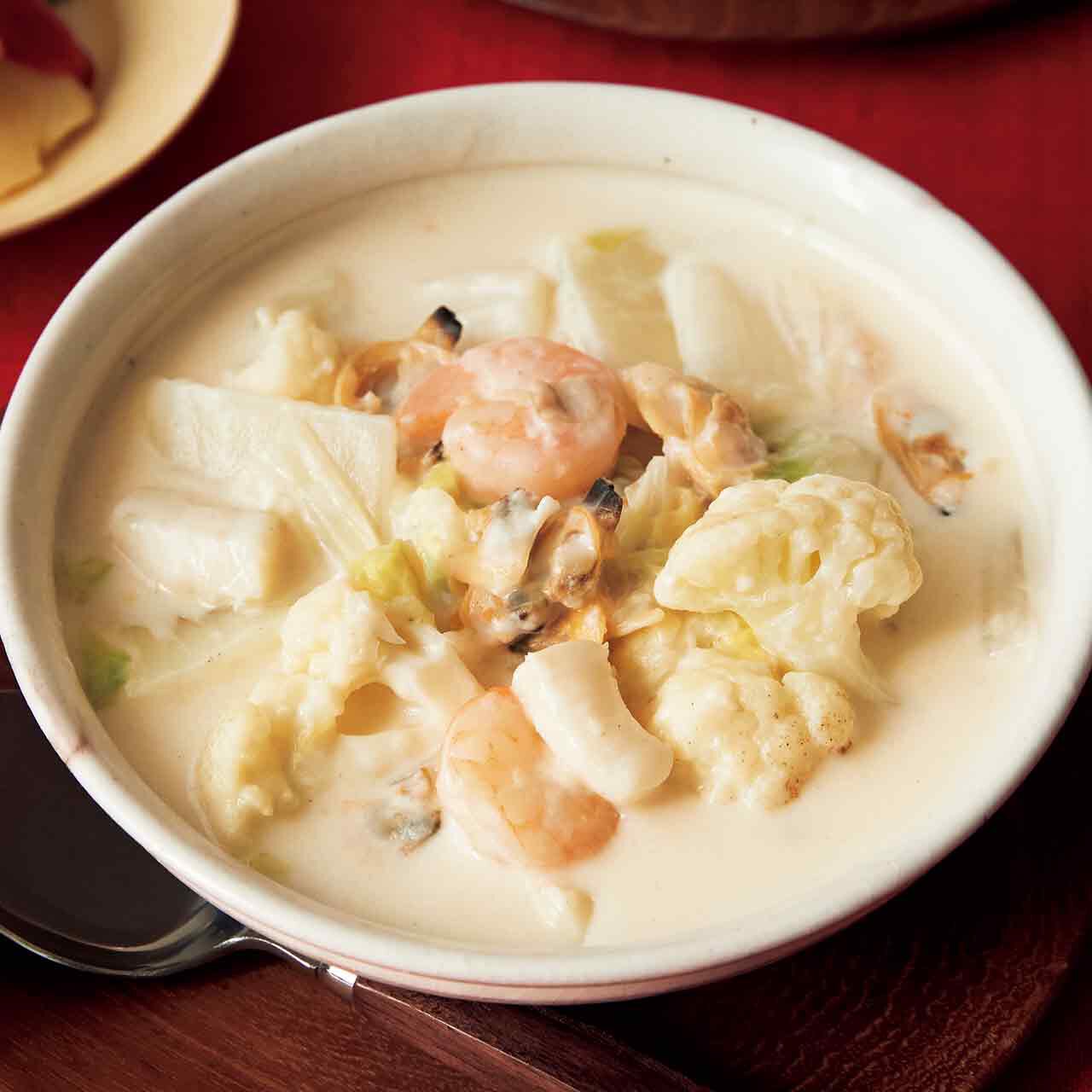 シーフードと白菜のクリーム煮 By吉田愛さんの料理レシピ プロのレシピならレタスクラブ