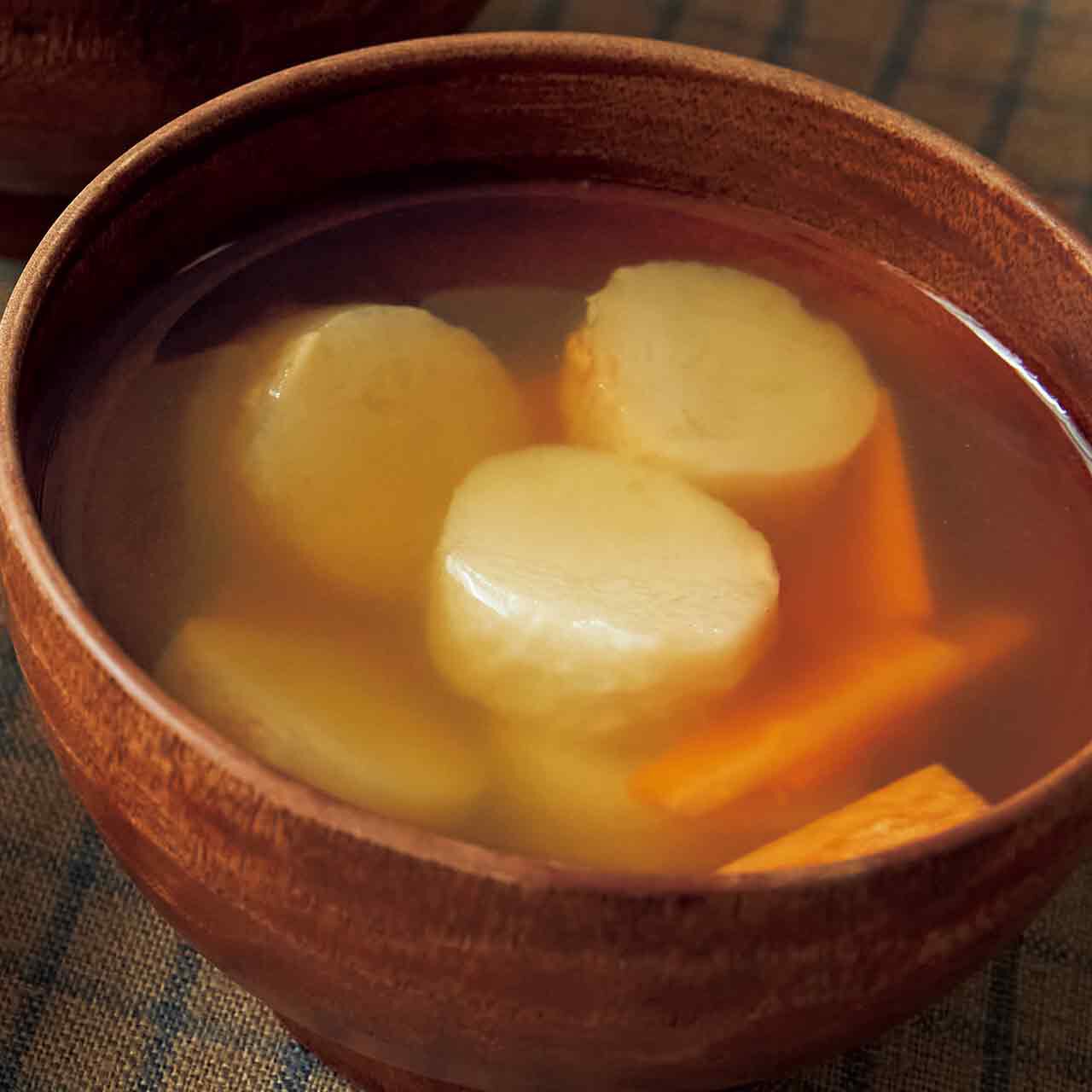 にんじんと麩のお吸いもの