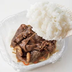 保存容器を型にすると、くずれないから作りやすい！