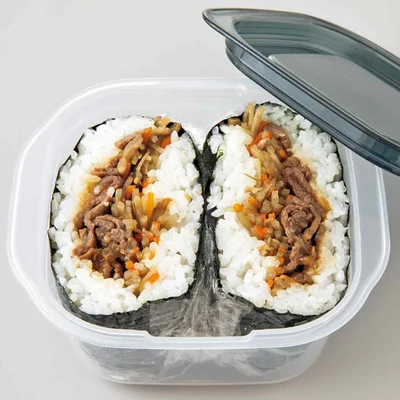 作った容器に入れて運べば、潰れない!