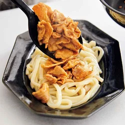 レンチンした麺にのせるだけ