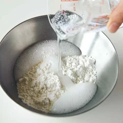 炭酸水のおかげで、ふわふわサクサクの食感に