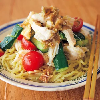 チキンの中華風サラダぶっかけ麺