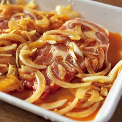 玉ねぎを薄く切るほど硫化アリル類は多く作られ、その栄養効果が出やすい。