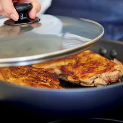 蒸し焼きで身はジューシー！