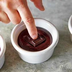 追いチョコを埋めてレンチンする