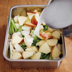 野菜を漬ける