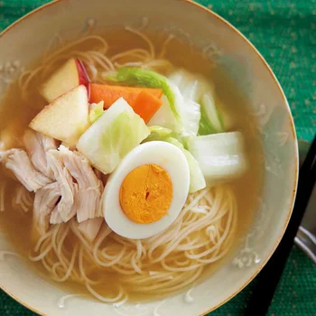 白菜とささ身の冷麺風そうめん