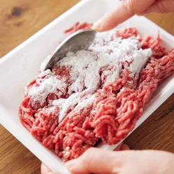 下味を混ぜる
