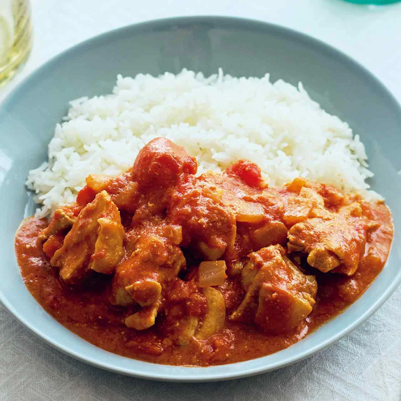 トマトごろごろバターチキンカレー