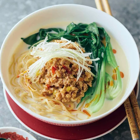 担担麺（タンタンメン）