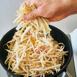 材料はすべてポリ袋の中で混ぜて、あとは焼くだけ！