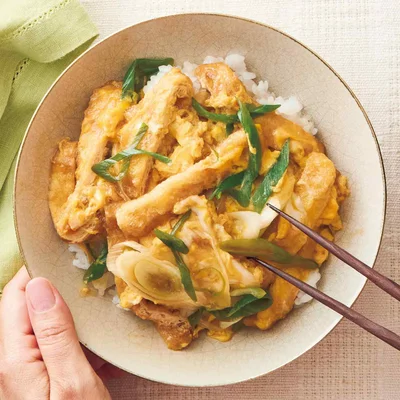 「衣笠丼」の献立