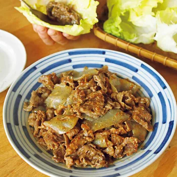 「牛肉とこんにゃくの韓国風炒め」の献立