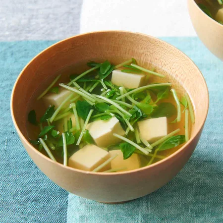 豆腐と豆苗の吸いもの