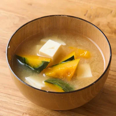 豆腐とかぼちゃのみそ汁