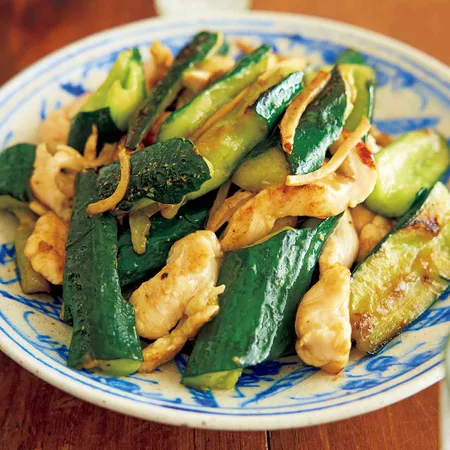 野菜はザッと切るだけ！ 晩ごはんのメインは1肉1野菜炒めに限る！