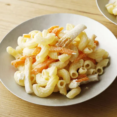 キャロットチーズのパスタサラダ