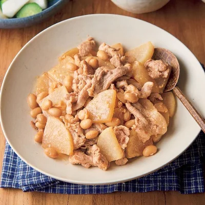 「豚肉と大根のみそ煮」の献立