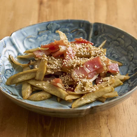ベーコンとごぼうのきんぴら風