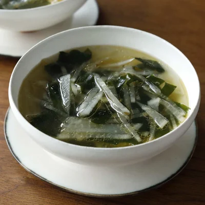 大根とわかめのスープ