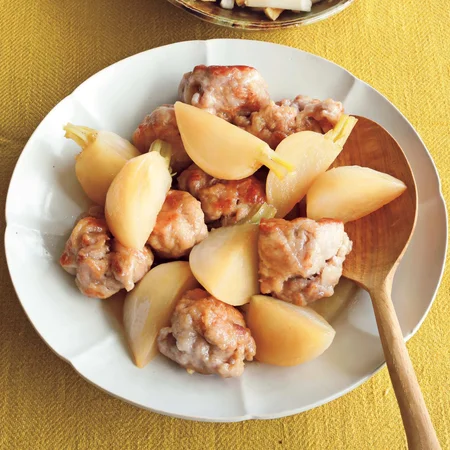 豚こまだんごとかぶの煮もの