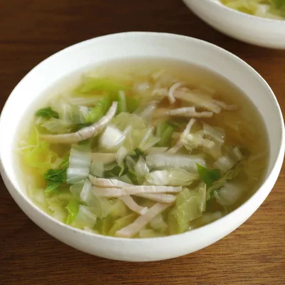 白菜とハムのスープ