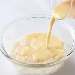 ホワイトソースは粉とバターを使わず、長いも＆豆乳のベジ仕様。とろサクッとした新食感が楽しい！
