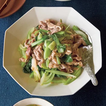 豚こまとチンゲンサイの塩炒め