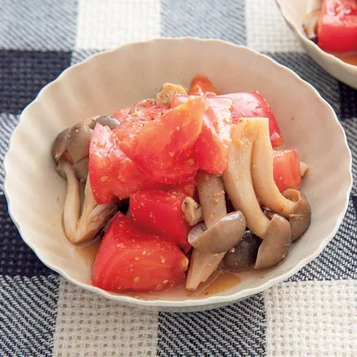トマトとしめじのごまあえ