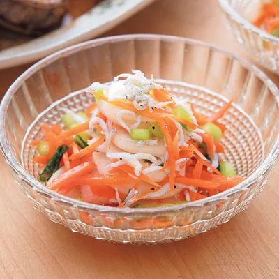 かぶとにんじんのしらすサラダ