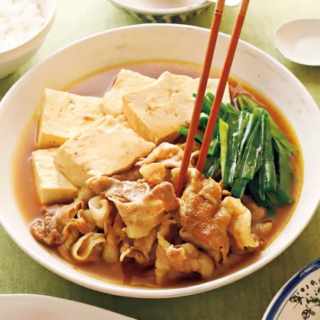 にらたっぷりカレー肉豆腐