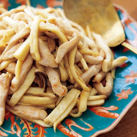 エリンギととりむねの青椒肉絲（チンジャオロースー）風