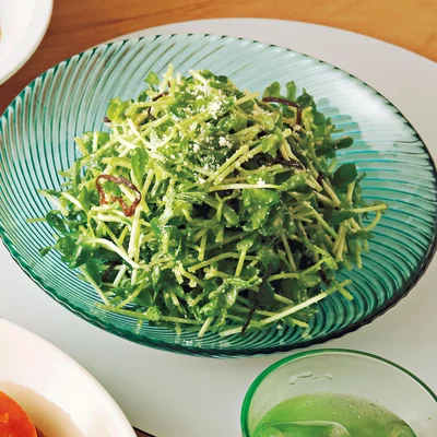 豆苗の塩昆布チーズあえ