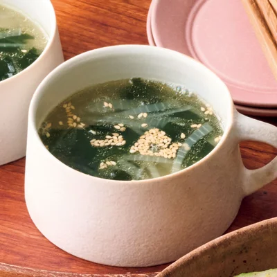 玉ねぎとわかめのスープ