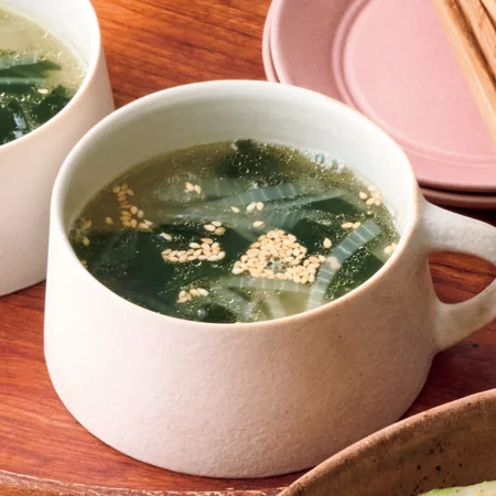 玉ねぎとわかめのスープ