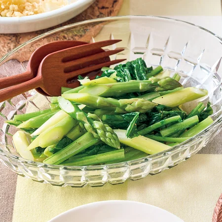 アスパラとかぶの葉のフレンチサラダ