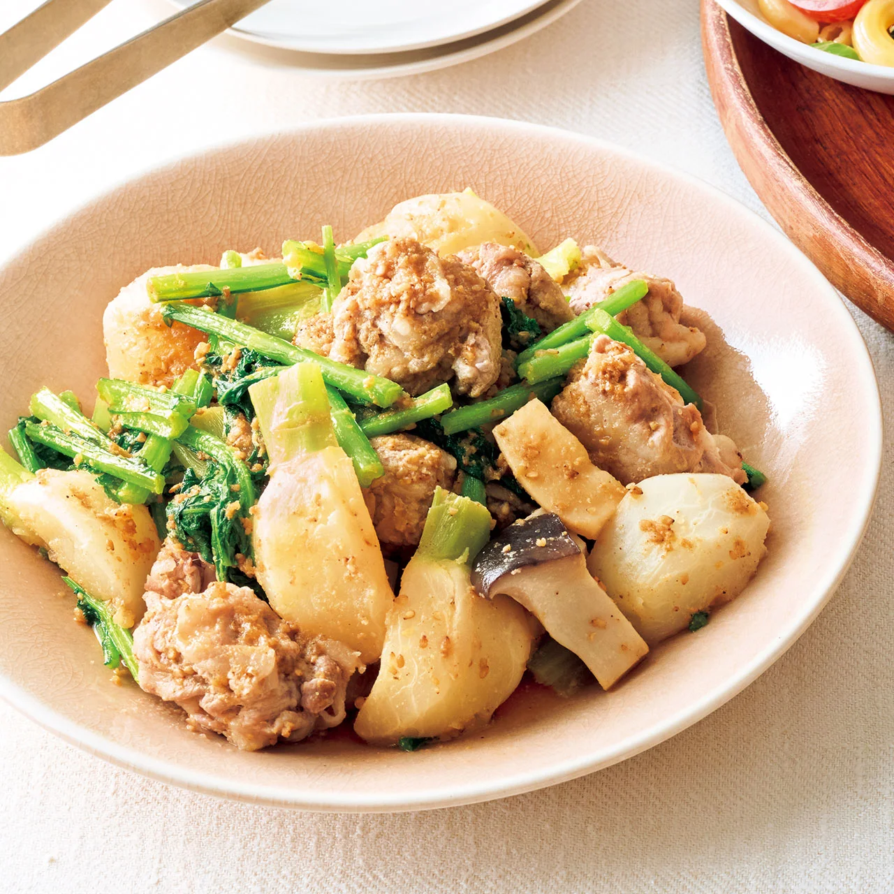 豚肉とかぶのフライパン蒸し