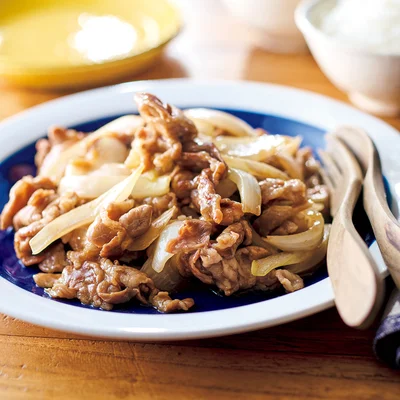 豚こまと新玉ねぎのソース炒め